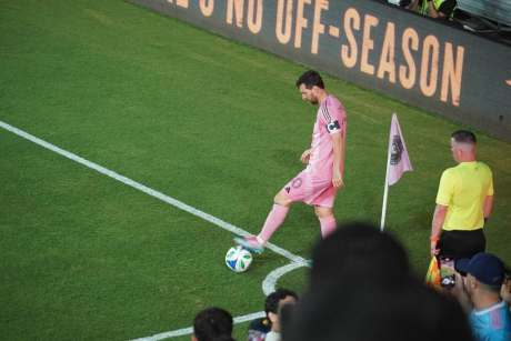 哈兰德看好德甲豪门冲击连胜强调高位压迫与转换｜华体会·体育